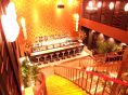 店に入ると大きな吹き抜けがお出迎え♪