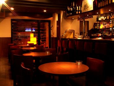 バー ワンモア Bar One moreの雰囲気1