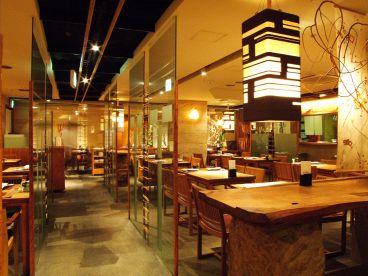 四季の旬菜料理 アエン AEN 伊勢丹会館店の雰囲気1
