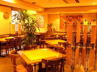 デリー銀座店 インド パキスタン料理レストランの雰囲気1