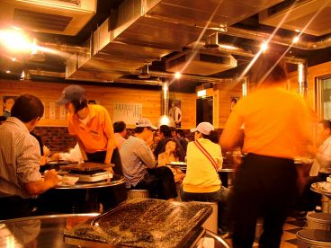 豚三段バラ肉専門店 とん八の雰囲気1