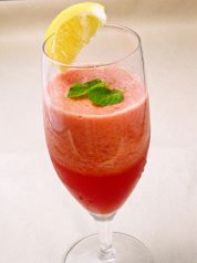 料理メニュー写真&nbsp;「トマト」と「クランベリー」のじゅ～す