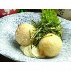 料理メニュー写真&nbsp;ほくほくポテトのチーズ包み揚げ
