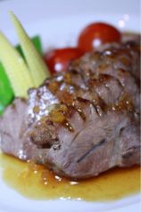 料理メニュー写真 豚のほほ肉!かしら肉のロースト