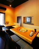 源 炭火焼鶏居酒屋の雰囲気2