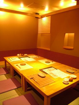 ごっつぉ村 もつ鍋と骨付鳥の店の雰囲気1