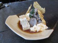 料理メニュー写真 ごまごまアイスの黒蜜かけ