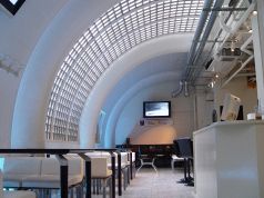 カフェ ダイニング ホワイトホースの写真