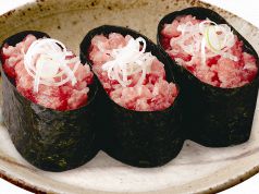 料理メニュー写真 三連にぎり 各種
