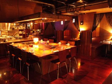 八十の快家 やっとのかいか 鉄板創作居酒家の雰囲気1