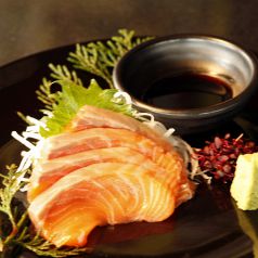料理メニュー写真&nbsp;タイのお造り・サーモンのお造り