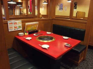 焼肉食堂 マルイの雰囲気1