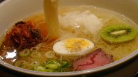 絶品スープのサッパリ冷麺