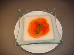 料理メニュー写真&nbsp;杏仁豆腐／ライチのシャーベット／チョコレートのアイスクリーム