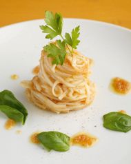 冷製稲庭うどん明太子オリーブ和え