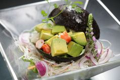料理メニュー写真&nbsp;海老・帆立・アボガドのタルタル
