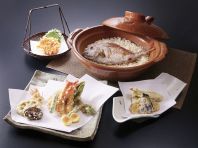 当店名物が盛りだくさん！