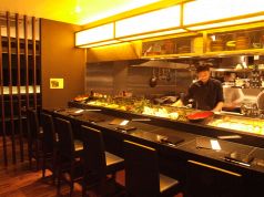 新鮮な食材を前に会話が弾みます