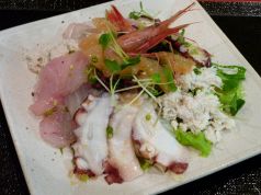 料理メニュー写真 海鮮サラダ