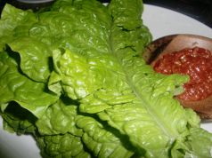 料理メニュー写真 キューリ丸ごと(2本)/チシャ菜/とうもろこし/じゃがバター/しめじの丸焼き