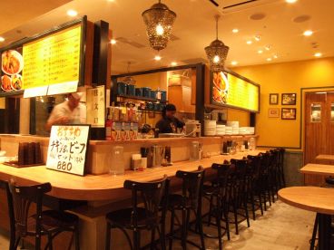 東京虎カレー トウキョウトラカレー 霞ダイニング店の雰囲気1