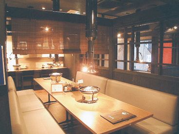 駅前焼肉 しちりん亭の雰囲気1