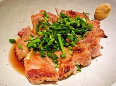 料理メニュー写真 岩手産鶏の薬味ねぎのせ焼