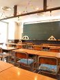 【個室】　10名～最大22名のまさに教室