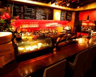 カウンターが当店のVIP席