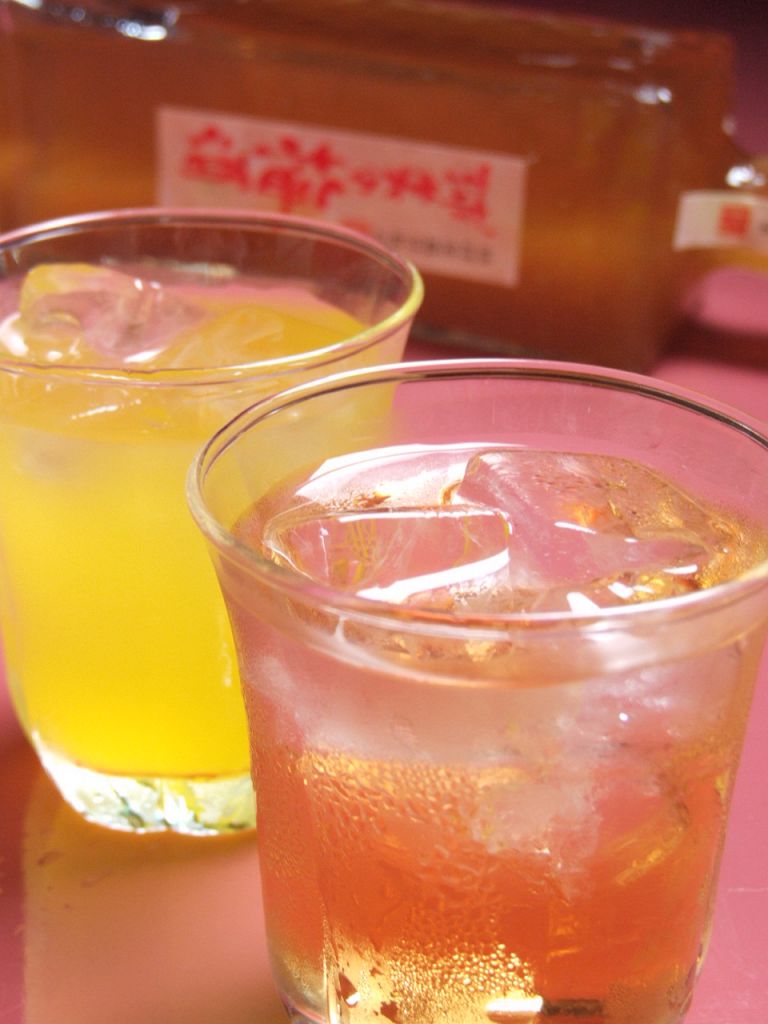 梅酒や果実酒・カクテルが充実!!飲み放題は1300円からで、クーポン使用で時間延長OK♪