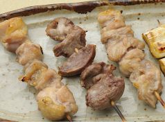 料理メニュー写真&nbsp;鶏身（2本／塩orタレ）砂肝（2本／塩）セセリ（2本／塩orタレ）