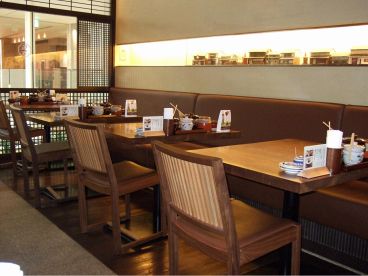 名代とんかつ かつくら 京都三条 タカシマヤタイムズスクエアの雰囲気1
