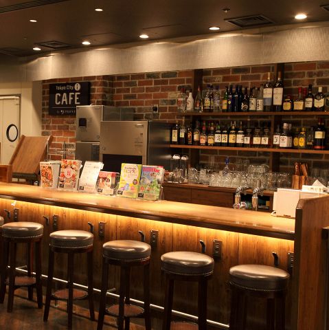 【東京駅周辺でちょい飲み】仕事帰りにふらりと寄れるカウンターのあるお店3選