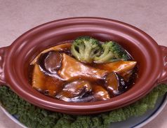 料理メニュー写真 あわびのオイスターソース煮込み