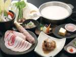 豆乳しゃぶしゃぶ・とんかつ 豚公司 四方八
