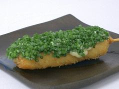 料理メニュー写真 3.メダイ タルタルソース 葱添え