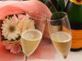 誕生日・記念日にはシャンパンや花束の手配