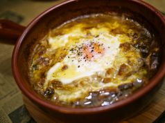 料理メニュー写真&nbsp;半熟卵の焼きカレードリア