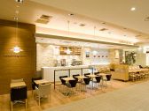 ハーバーズ HARBOR'S カフェ コレットマーレみなとみらい店の雰囲気3