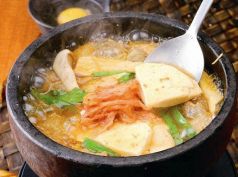 料理メニュー写真&nbsp;石焼き“牛すじコラーゲン”のスンドゥブチゲ