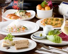 料理メニュー写真&nbsp;★完熟アボカドの刺身　　★ふわふわオムレツ フレッシュトマト＆バジルソース