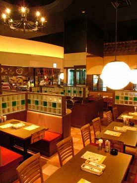 ラパウザ La Pausa 汐留店の雰囲気1