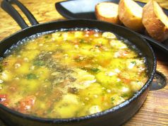 料理メニュー写真 小エビのスペイン風オリーブ煮