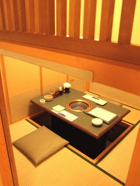 牛傳 ギュウデン 赤坂溜池山王パークタワー店の雰囲気1