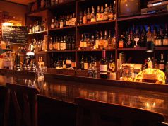 ブルズ BULL'S カフェ Bar and Dartsの雰囲気1