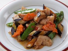 料理メニュー写真&nbsp;豚肉と野菜炒め／茄子と豚肉の辛し炒め