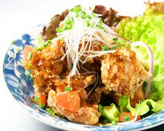 料理メニュー写真 ◇ジューシー若鶏の唐揚げ