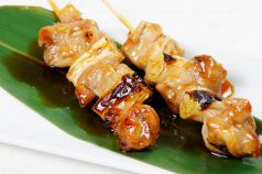 料理メニュー写真&nbsp;焼鳥（砂づり・とり身・ねぎ身・とり皮～）各2本