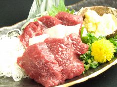 料理メニュー写真&nbsp;熊本直送の生馬刺コウネ付