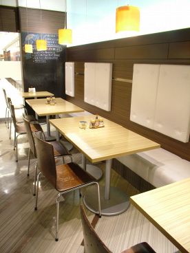 壁の穴 千葉そごう店の雰囲気1